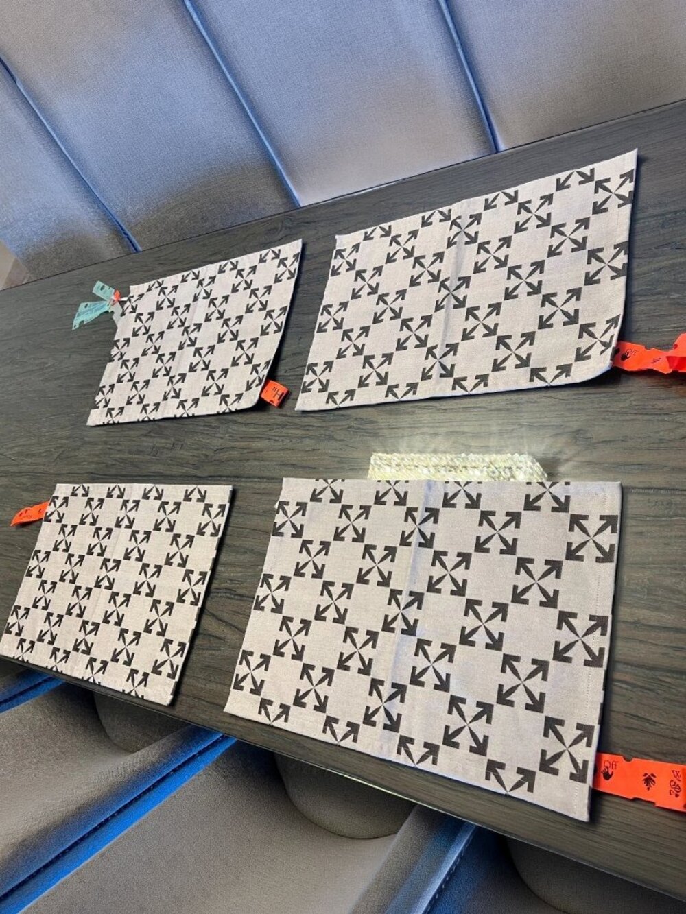 OFF-WHITE Arrows pattern table mat set (4 Pieces) BRAND NEW WITH TAGS